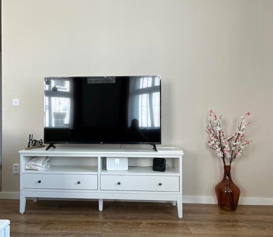 New Apartment 1 - Self Check In, Free Parking ブラチスラヴァ エクステリア 写真
